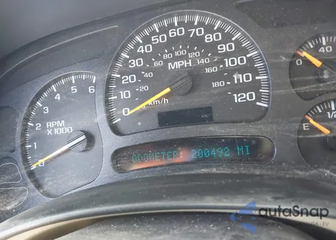 2005 Chevrolet Suburban 1500 Lt from USA, damaged, VIN 3GNEC16Z65G270000